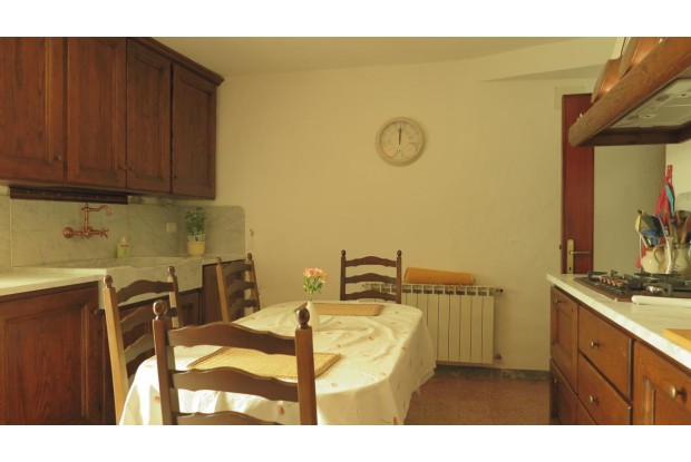 Image No.8-2 Bed Townhouse for sale