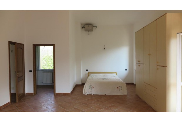 Image No.7-1 Bed House for sale