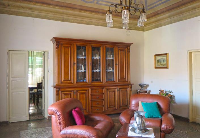 Image No.17-7 Bed Villa / Detached for sale