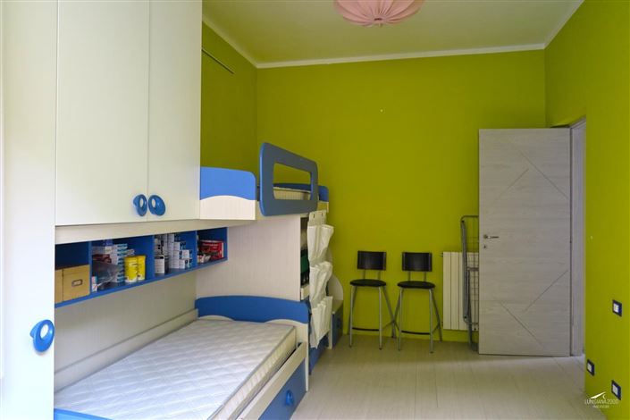 Image No.22-3 Bed Property for sale