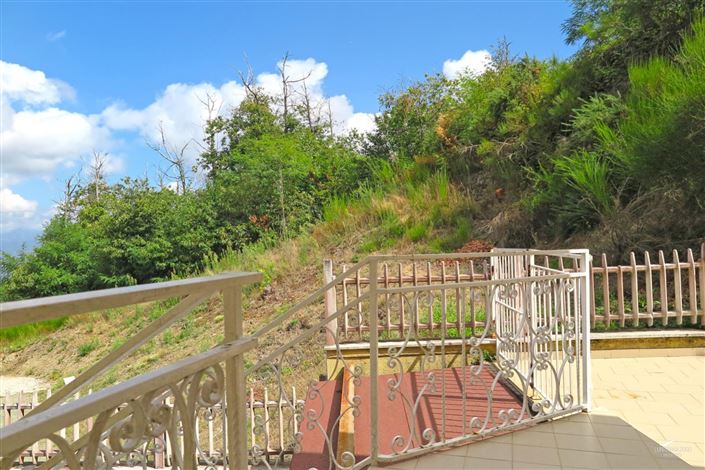 Image No.29-3 Bed Property for sale