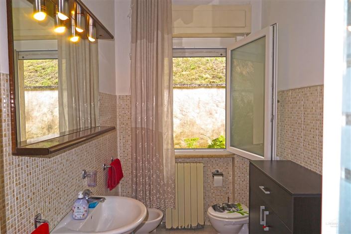 Image No.30-3 Bed Property for sale