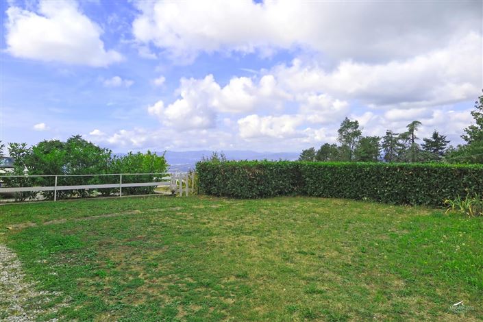 Image No.33-3 Bed Property for sale