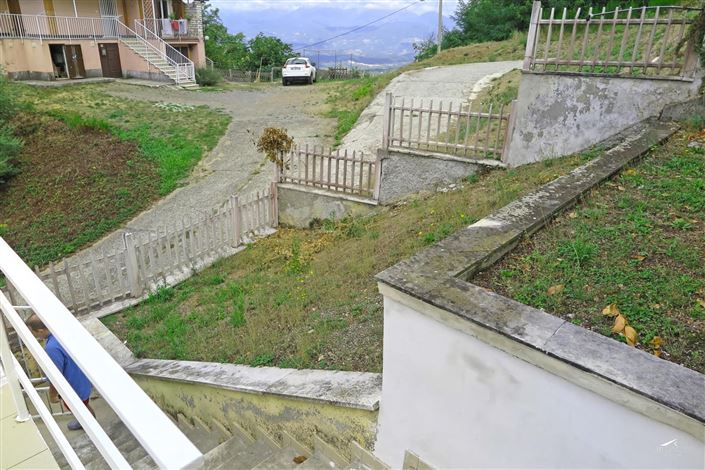 Image No.37-3 Bed Property for sale