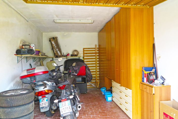 Image No.39-3 Bed Property for sale