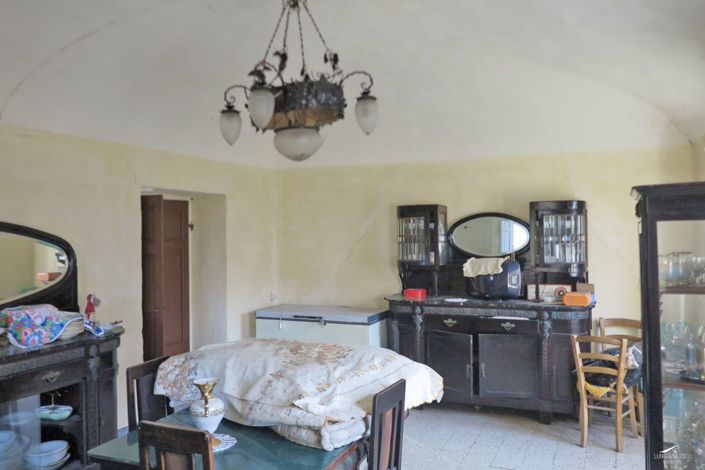 Image No.10-6 Bed Farmhouse for sale