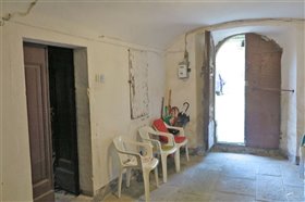 Image No.5-Propriété de 6 chambres à vendre à Comano