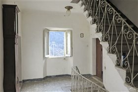 Image No.6-Propriété de 6 chambres à vendre à Comano
