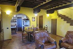 Image No.10-Propriété de 4 chambres à vendre à Fivizzano