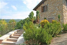 Image No.1-Propriété de 4 chambres à vendre à Fivizzano