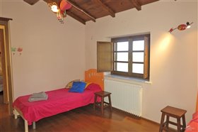 Image No.31-Propriété de 4 chambres à vendre à Fivizzano