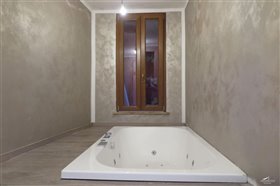 Image No.48-Propriété de 4 chambres à vendre à Fivizzano