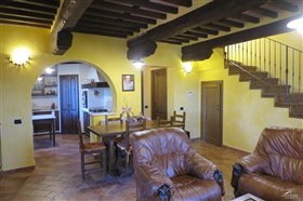 Image No.8-Propriété de 4 chambres à vendre à Fivizzano