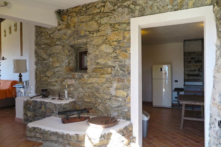 Image No.9-1 Bed Farmhouse for sale