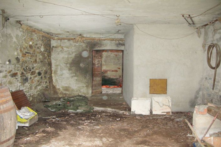 Image No.30-2 Bed Property for sale