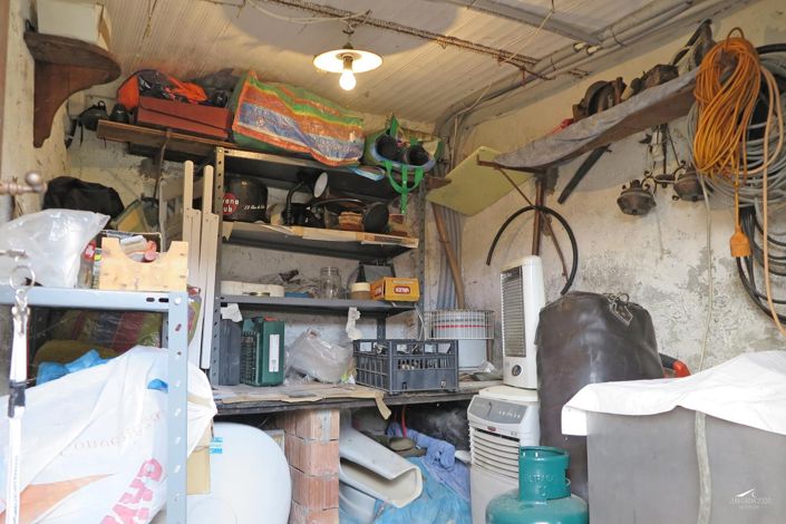 Image No.15-2 Bed Property for sale