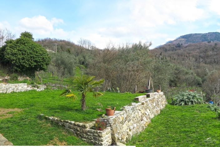 Image No.20-2 Bed Property for sale