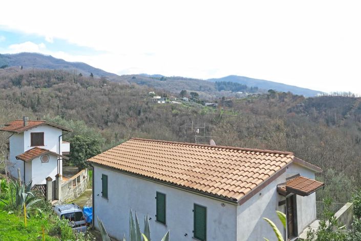 Image No.21-2 Bed Property for sale