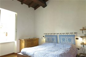 Image No.9-Propriété de 4 chambres à vendre à Fivizzano