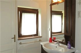 Image No.17-Propriété de 4 chambres à vendre à Fivizzano