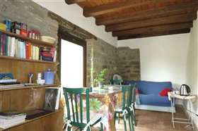 Image No.18-Propriété de 4 chambres à vendre à Fivizzano
