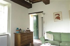 Image No.5-Propriété de 4 chambres à vendre à Fivizzano