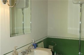 Image No.8-Propriété de 4 chambres à vendre à Fivizzano