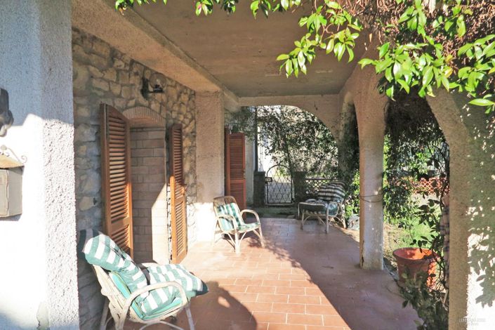 Image No.3-5 Bed Property for sale