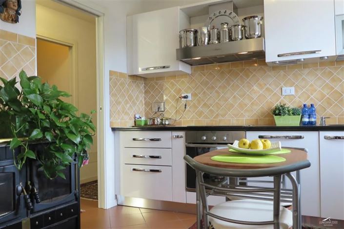 Image No.11-3 Bed Property for sale