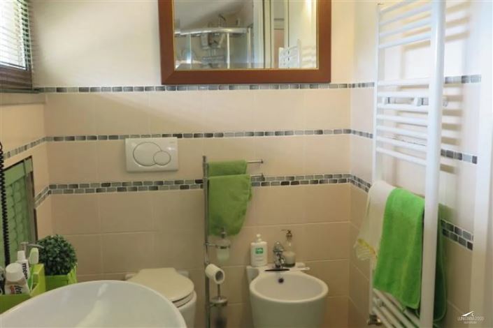 Image No.19-3 Bed Property for sale