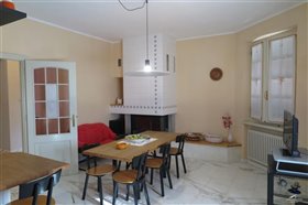 Image No.12-Propriété de 3 chambres à vendre à Bagnone