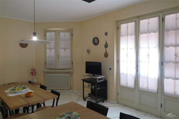 Image No.14-3 Bed Property for sale