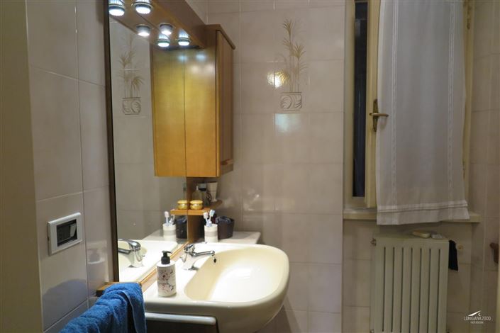 Image No.33-3 Bed Property for sale