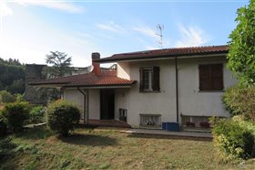 Image No.3-Propriété de 3 chambres à vendre à Bagnone