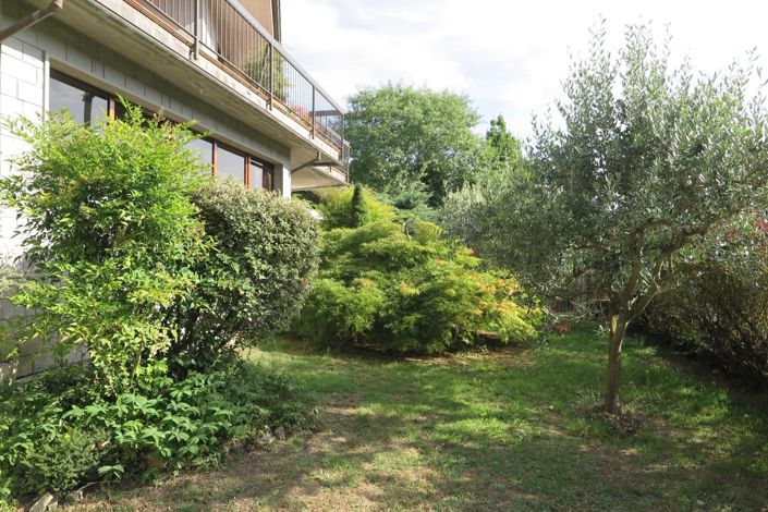 Image No.47-3 Bed Property for sale