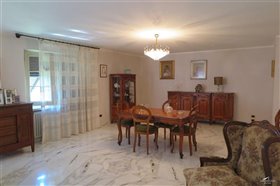 Image No.5-Propriété de 3 chambres à vendre à Bagnone