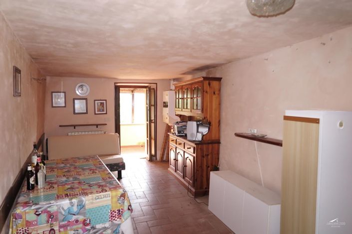 Image No.8-Propriété de 3 chambres à vendre à Bagnone