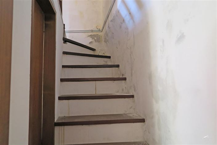 Image No.10-2 Bed Property for sale