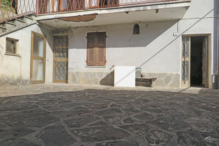 Image No.4-Propriété de 2 chambres à vendre à Bagnone