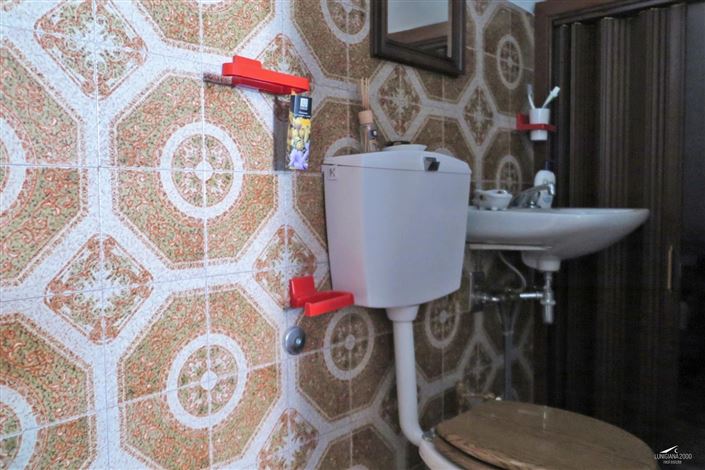 Image No.11-2 Bed Property for sale