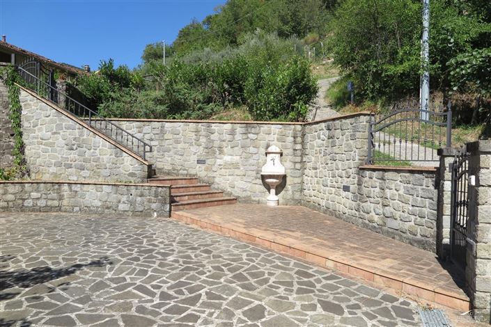 Image No.26-2 Bed Property for sale