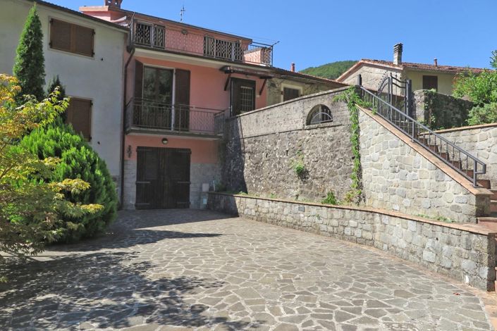 Image No.28-2 Bed Property for sale