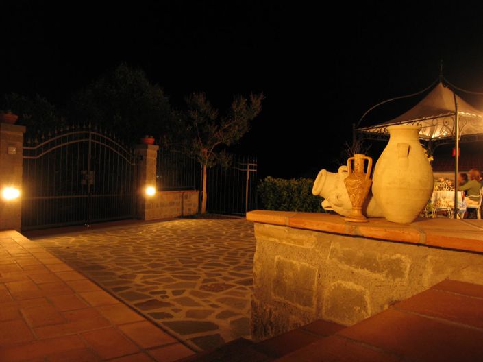 Image No.33-2 Bed Property for sale