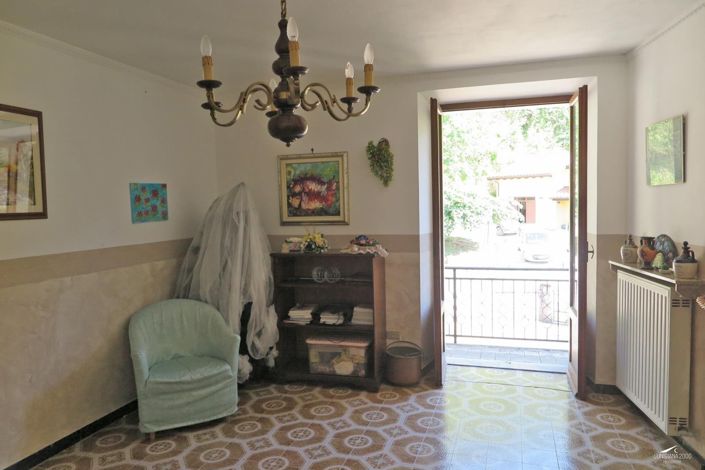 Image No.6-2 Bed Property for sale