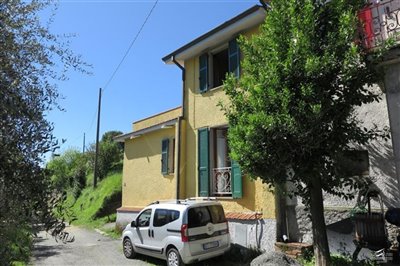 1 - La Spezia, Property