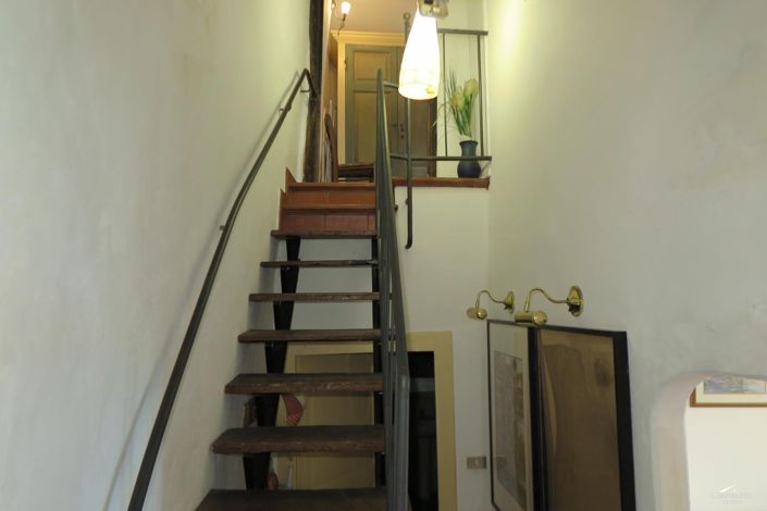 Image No.12-3 Bed Property for sale