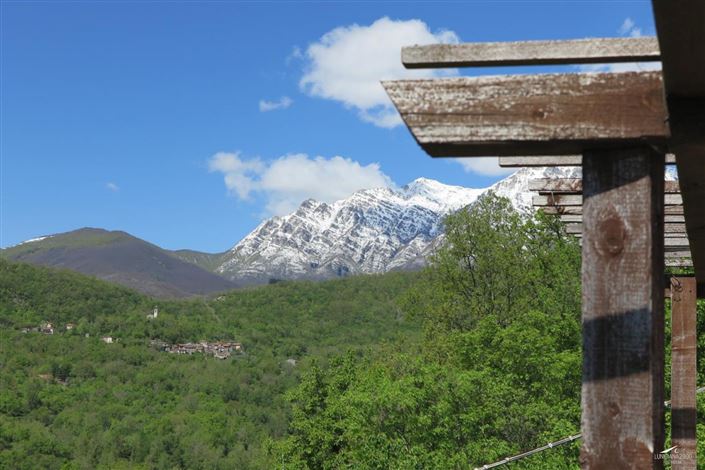 Image No.17-3 Bed Property for sale