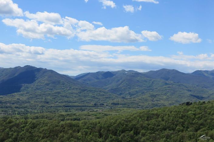 Image No.19-3 Bed Property for sale