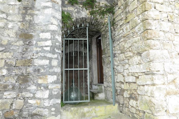 Image No.22-3 Bed Property for sale