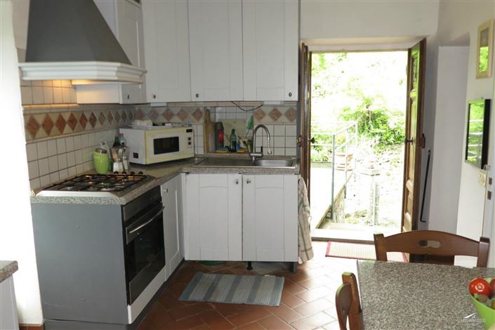 Image No.6-3 Bed Property for sale